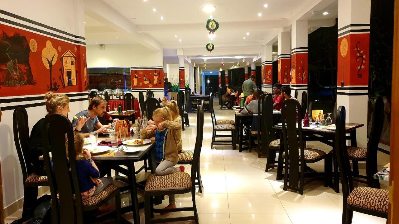 Hotel Eden Garden Szigirija Kültér fotó